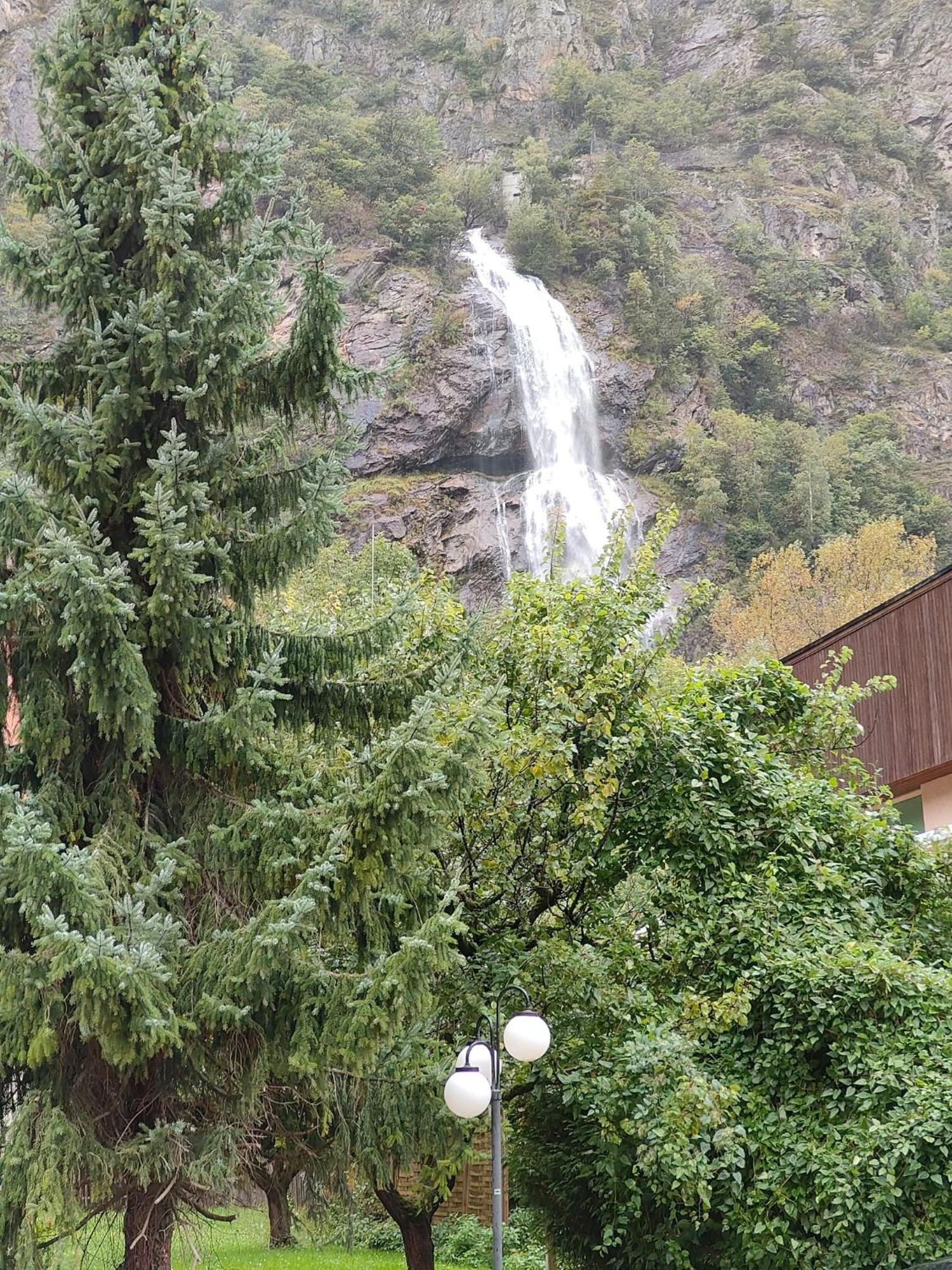 La Cascade Ξενοδοχείο Vernayaz Εξωτερικό φωτογραφία